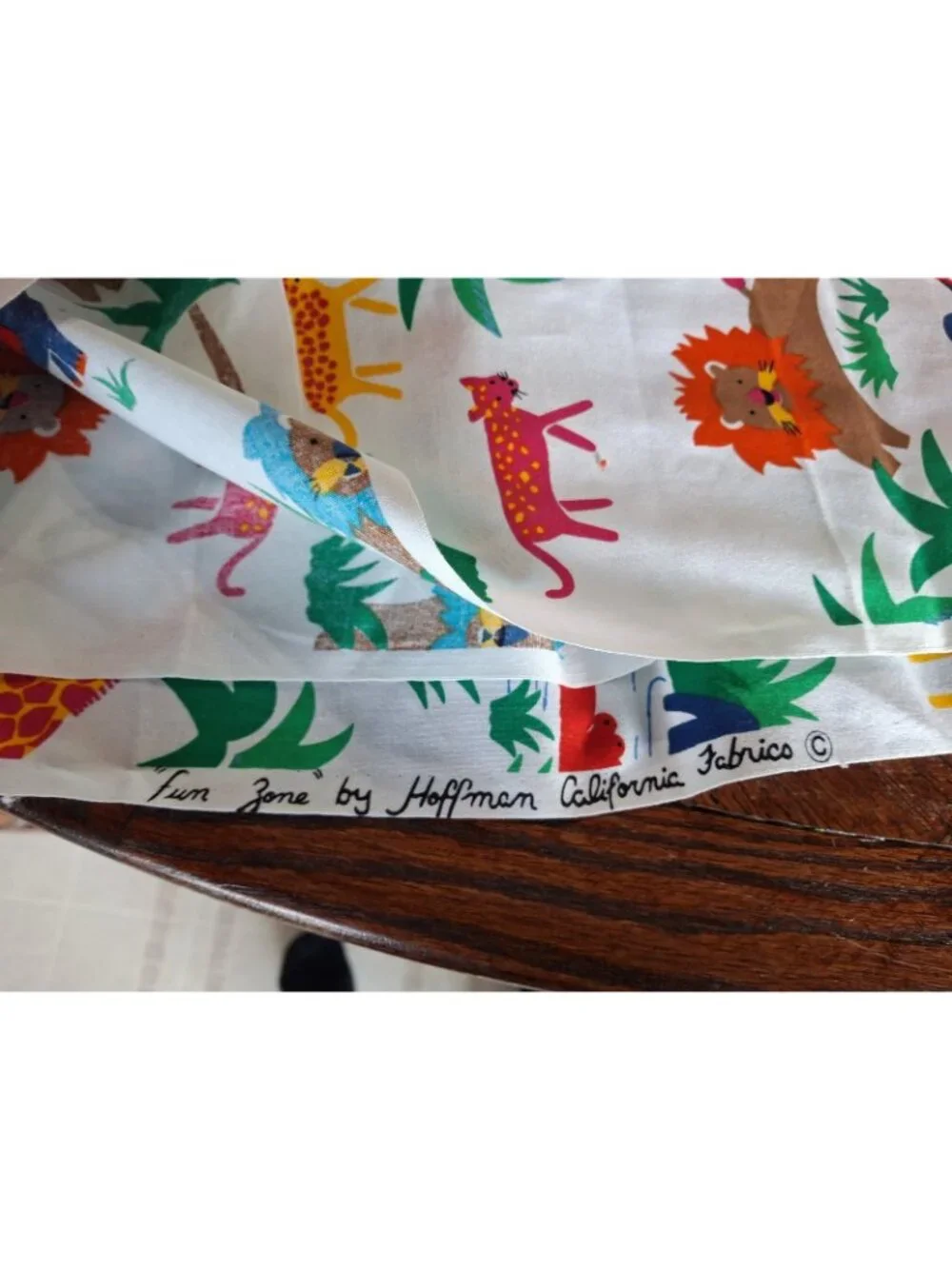 Vintage Fun Zone by Hoffman California Fabric Colorful Zoo Animals 60
